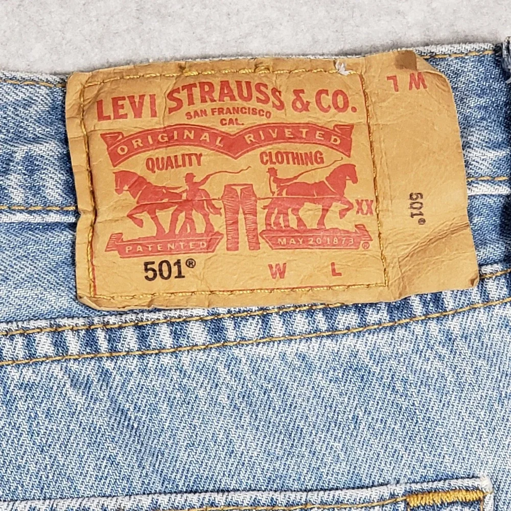Classic Levi's 501‎ Mens Light Wash Straight Leg Button Fly Jeans W58 L30